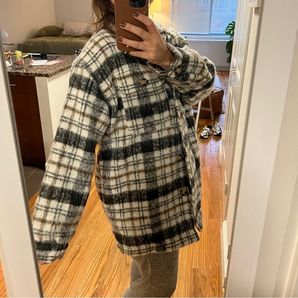 Target Universal Thread Shacket - Picture 9 of 9